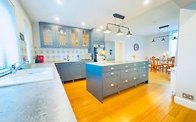 Home From Home - Iona - Private Members Club